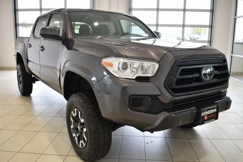 2022 Toyota Tacoma SR photo 1