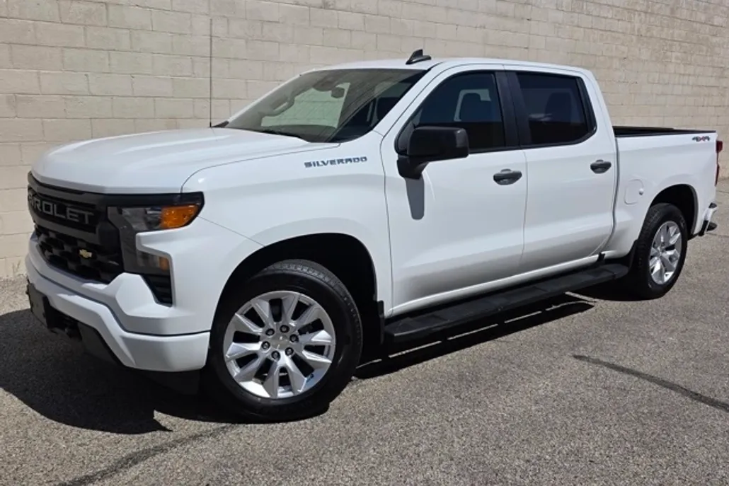 2022 Chevrolet Silverado 1500 Custom photo 1
