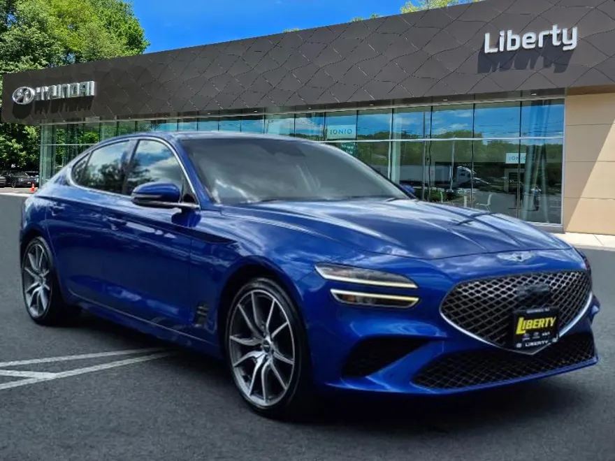 2022 Genesis G70 2.0T photo 1