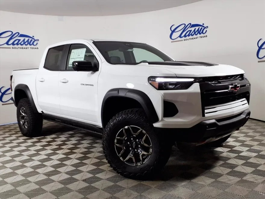2026 Chevrolet Colorado ZR2 photo 1
