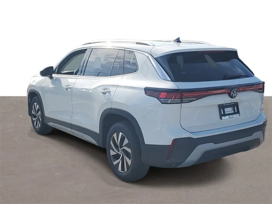 2025 Volkswagen Tiguan S photo 1