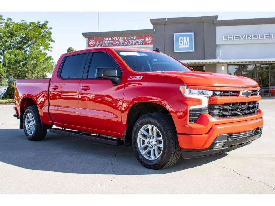 2022 Chevrolet Silverado 1500 RST photo 1