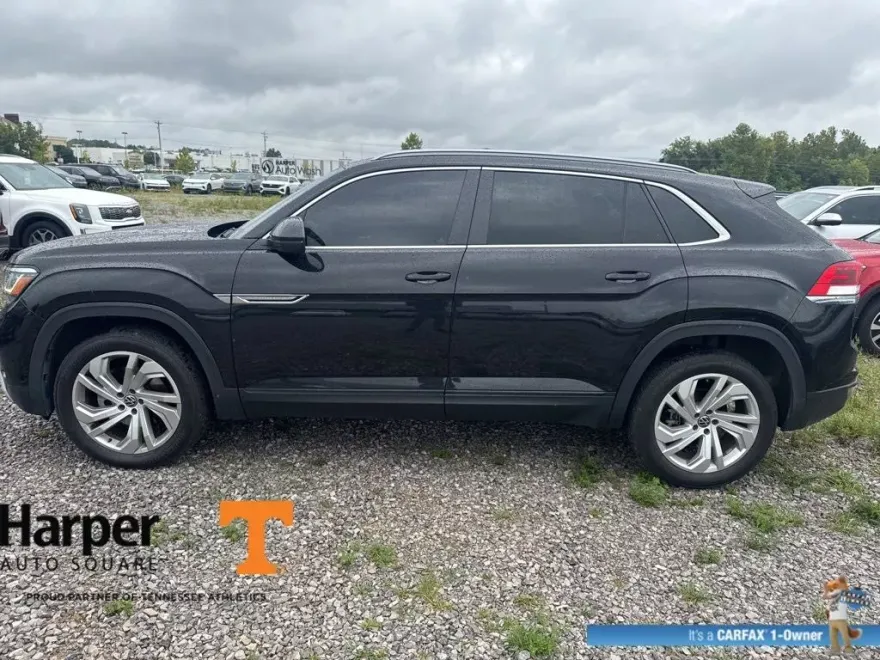 2020 Volkswagen Atlas Cross Sport SEL photo 1