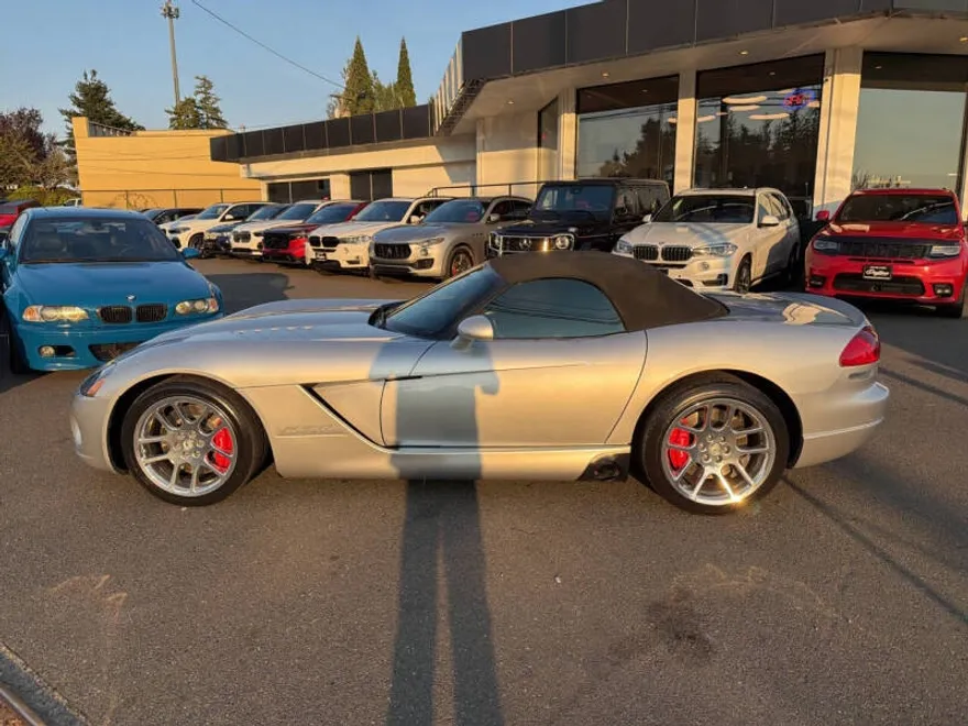 2004 Dodge Viper SRT10 photo 1