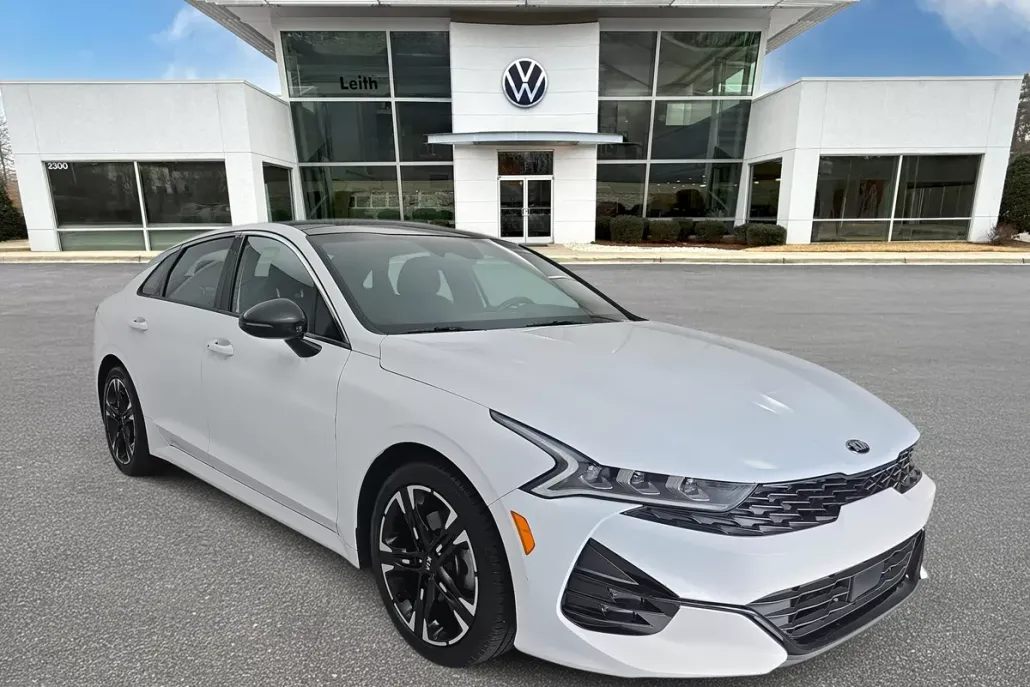 2021 Kia K5 GT-Line photo 1