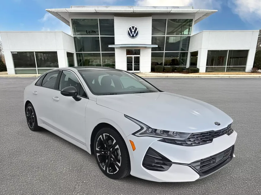 2021 Kia K5 GT-Line photo 1