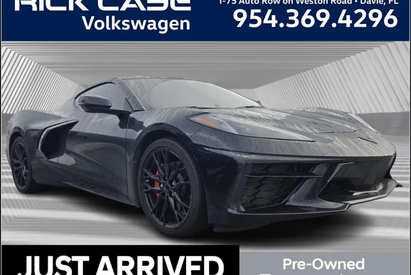 2024 Chevrolet Corvette Stingray 1LT photo 1