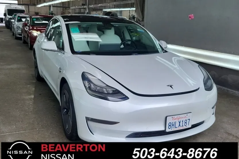 2018 Tesla Model 3 Long Range photo 1