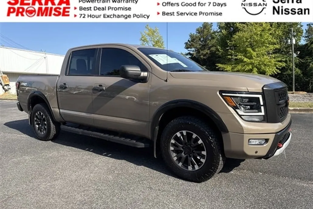 2021 Nissan Titan PRO-4X photo 1