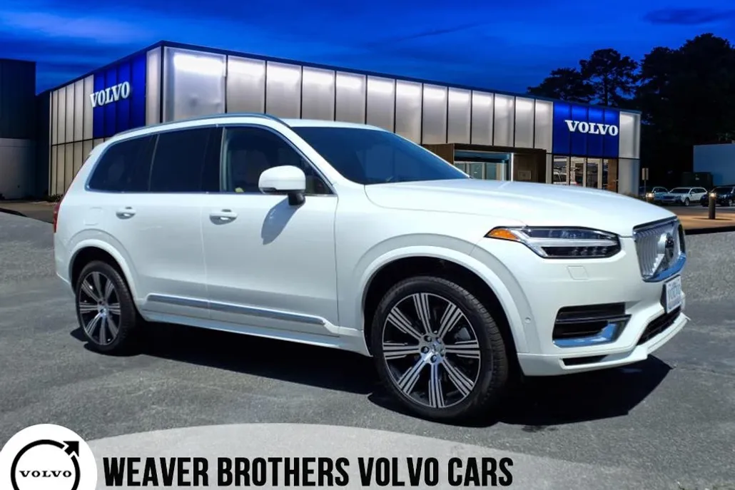 2025 Volvo XC90 T8 photo 1