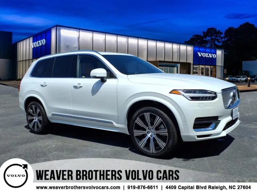 2025 Volvo XC90 T8 photo 1