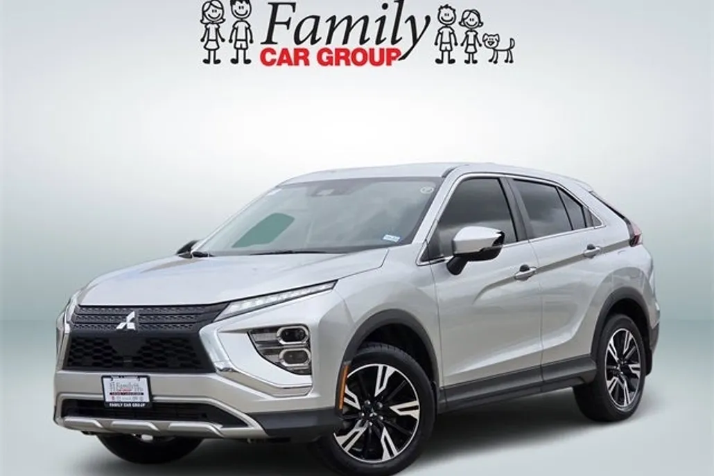 2023 Mitsubishi Eclipse Cross SE photo 1