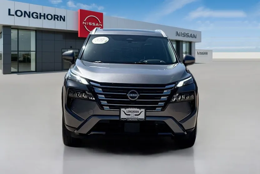 2025 Nissan Rogue SL photo 1
