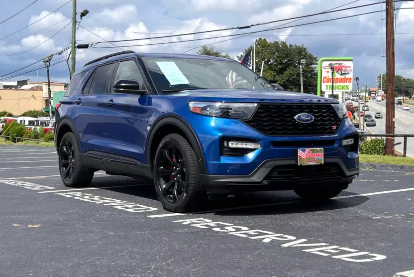 2020 Ford Explorer ST photo 1