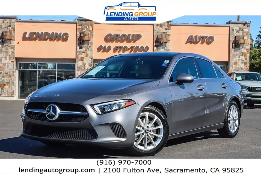 2020 Mercedes Benz A 220 photo 1