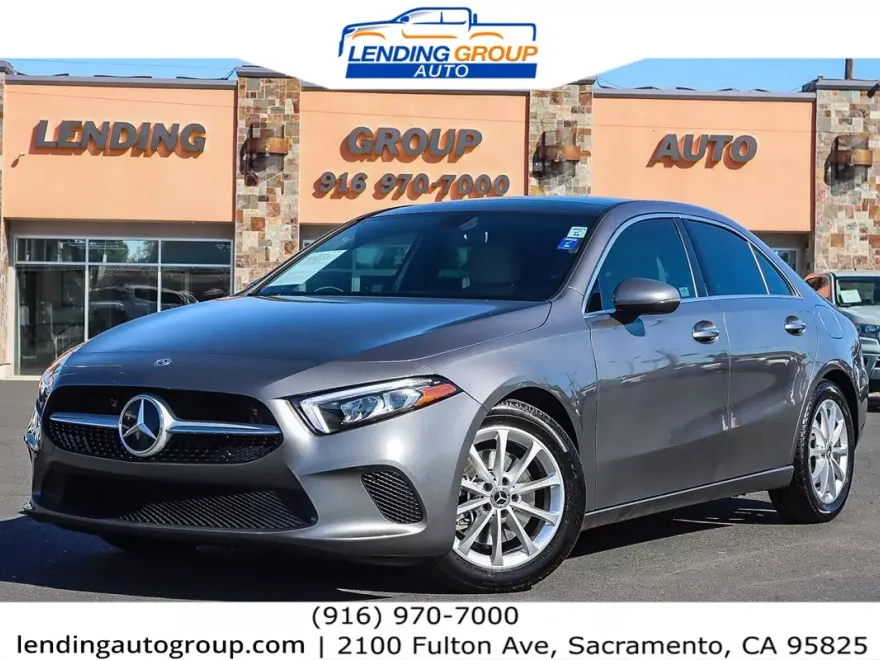 2020 Mercedes Benz A 220 photo 1