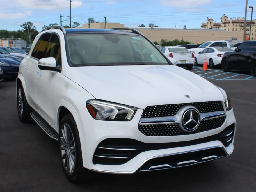 2022 Mercedes Benz GLE 350 4MATIC photo 1
