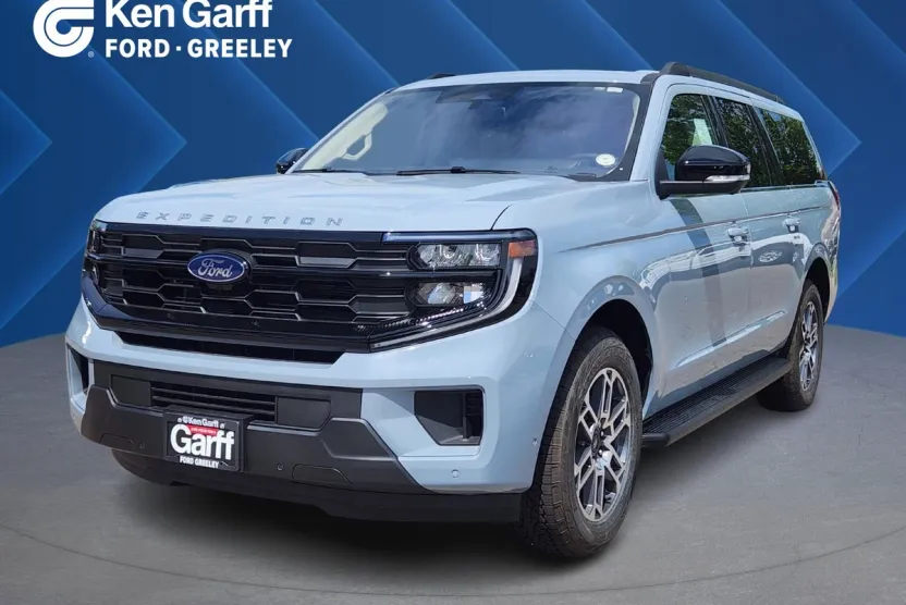 2025 Ford Expedition MAX EL photo 1
