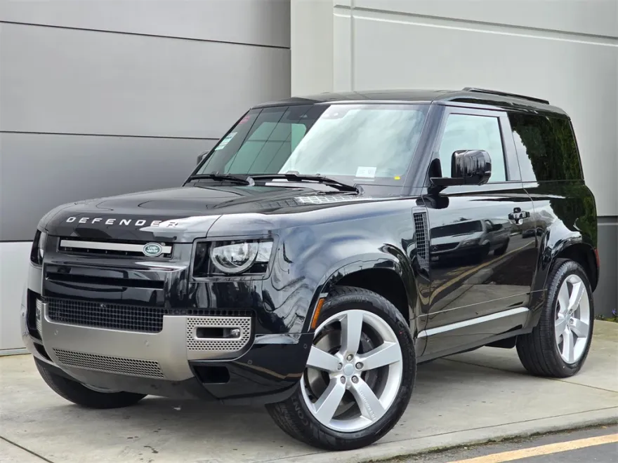 2025 Land Rover Defender 90 X-Dynamic SE photo 1