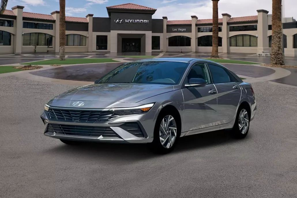 2025 Hyundai Elantra SEL Sport photo 1