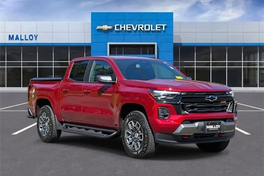 2025 Chevrolet Colorado Z71 photo 1