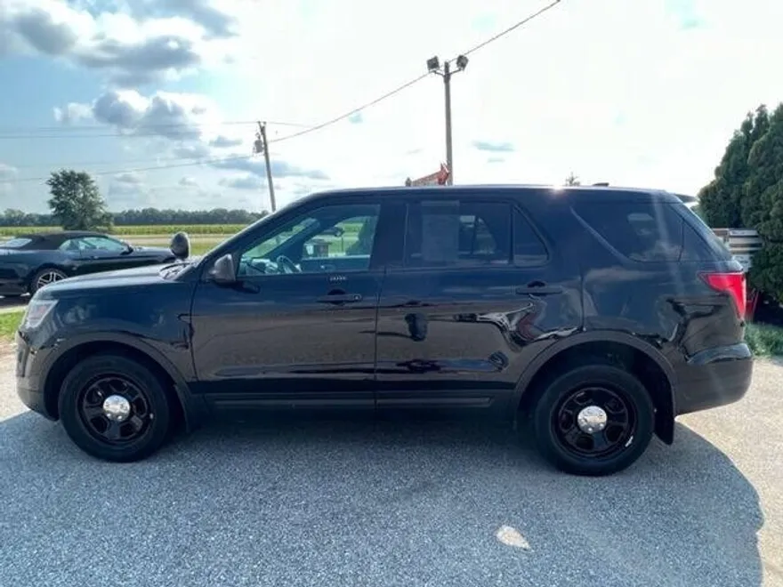 2018 Ford Explorer photo 1