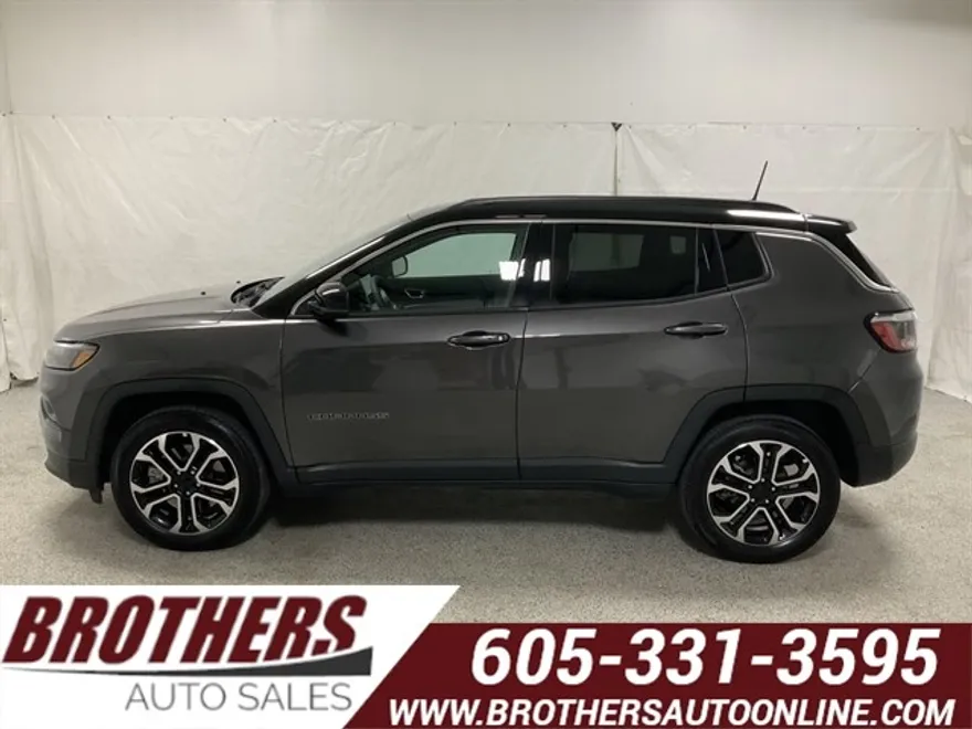 2024 Jeep Compass Limited photo 1