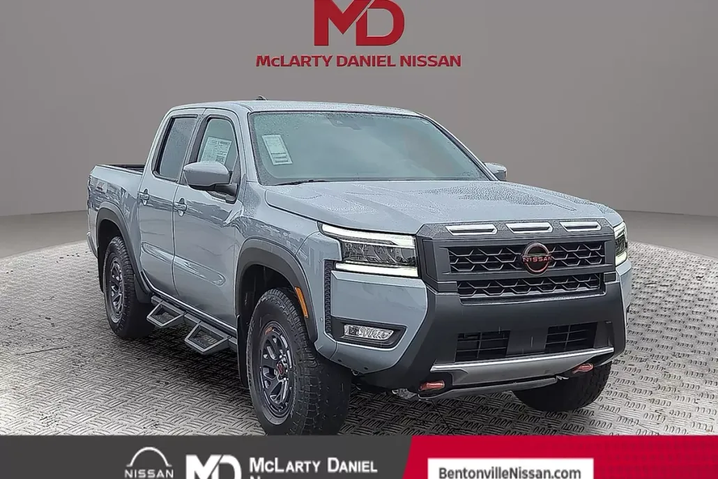 2025 Nissan Frontier Crew Cab PRO-4X photo 1
