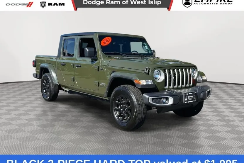 2023 Jeep Gladiator Overland photo 1