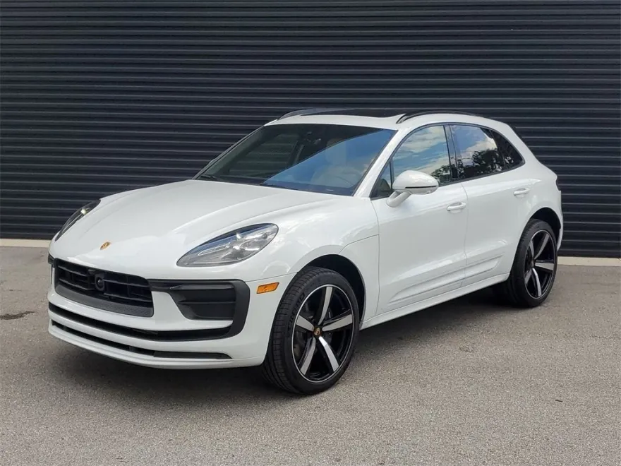 2025 Porsche Macan Base photo 1