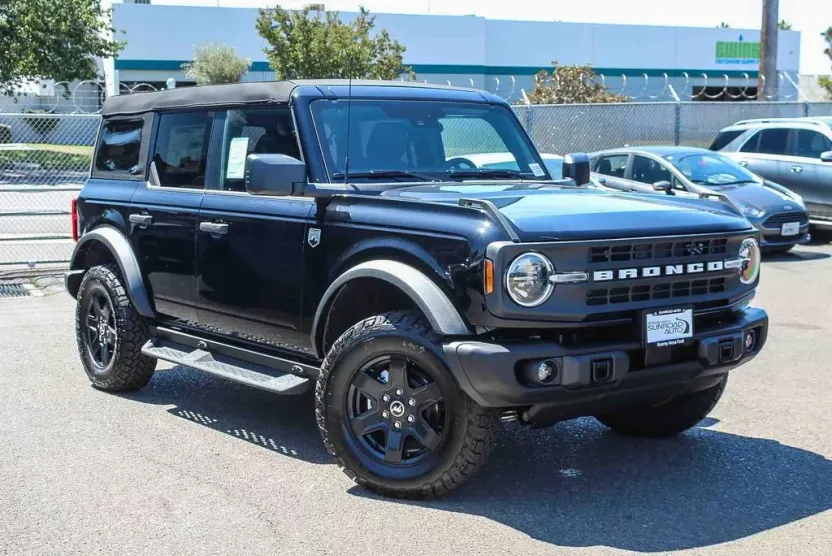 2025 Ford Bronco Big Bend photo 1
