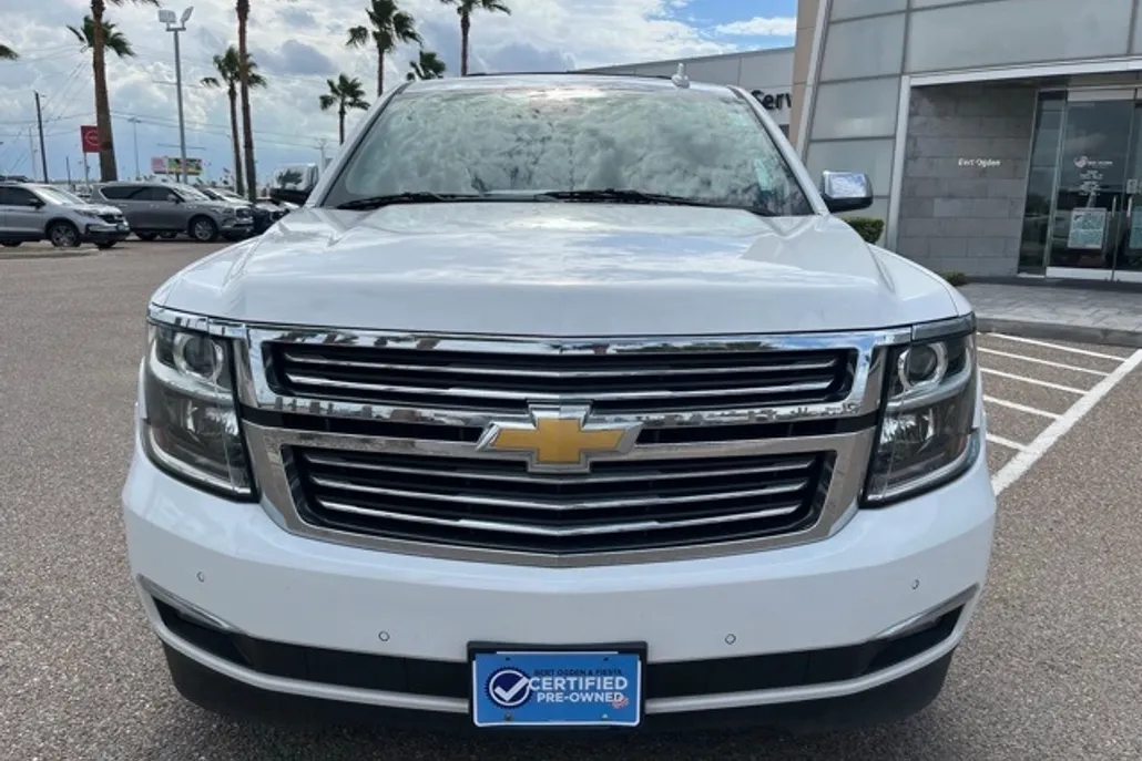 2019 Chevrolet Suburban Premier photo 1