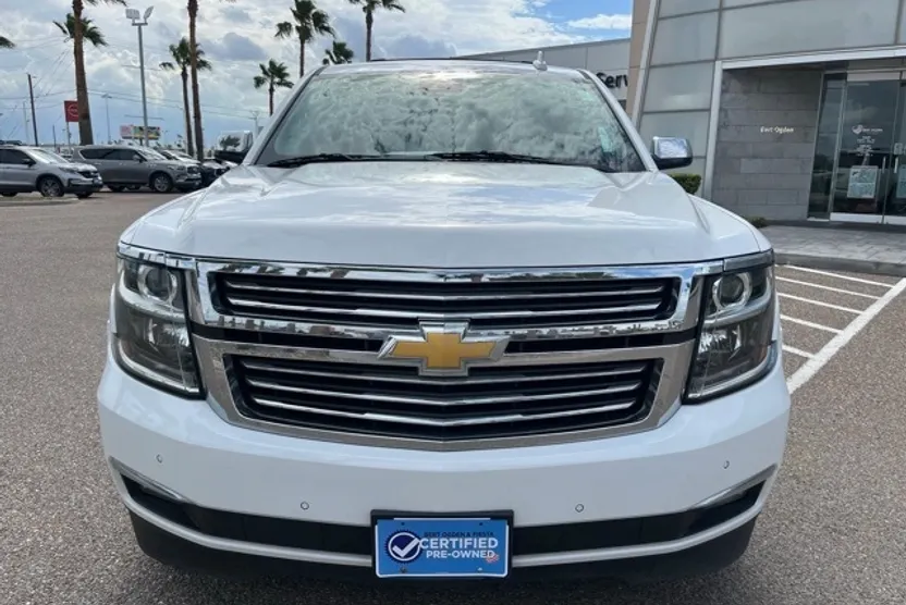 2019 Chevrolet Suburban Premier photo 1