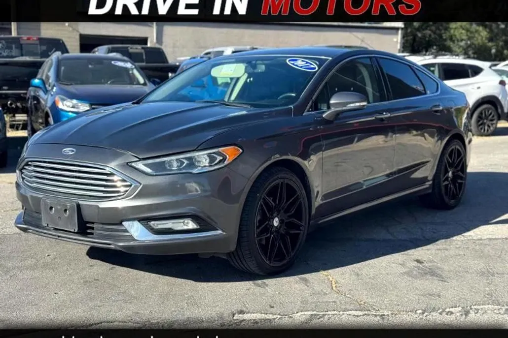 2017 Ford Fusion SE photo 1