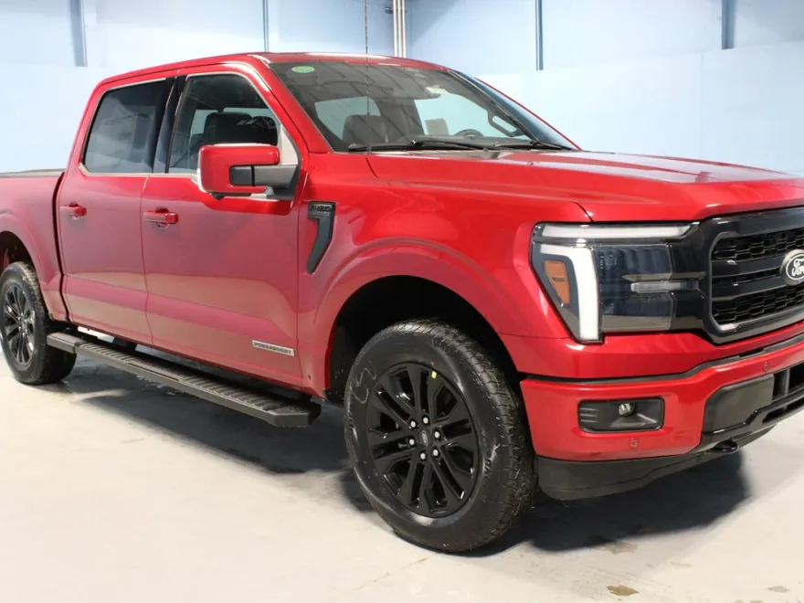 2025 Ford F-150 Lariat photo 1
