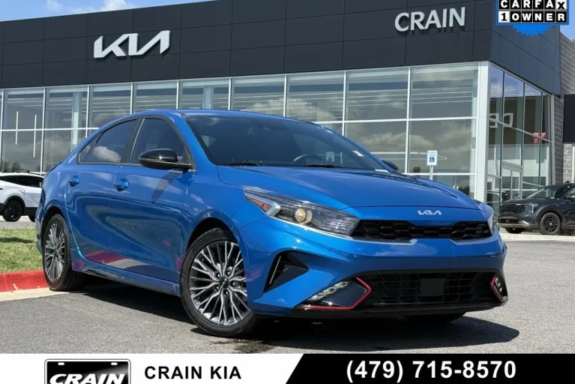 2024 Kia Forte GT-Line photo 1