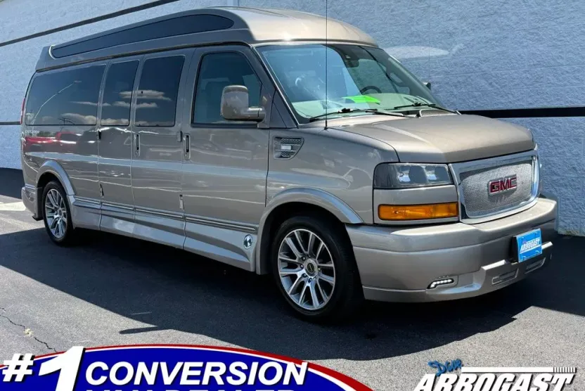 2020 Gmc Savana photo 1