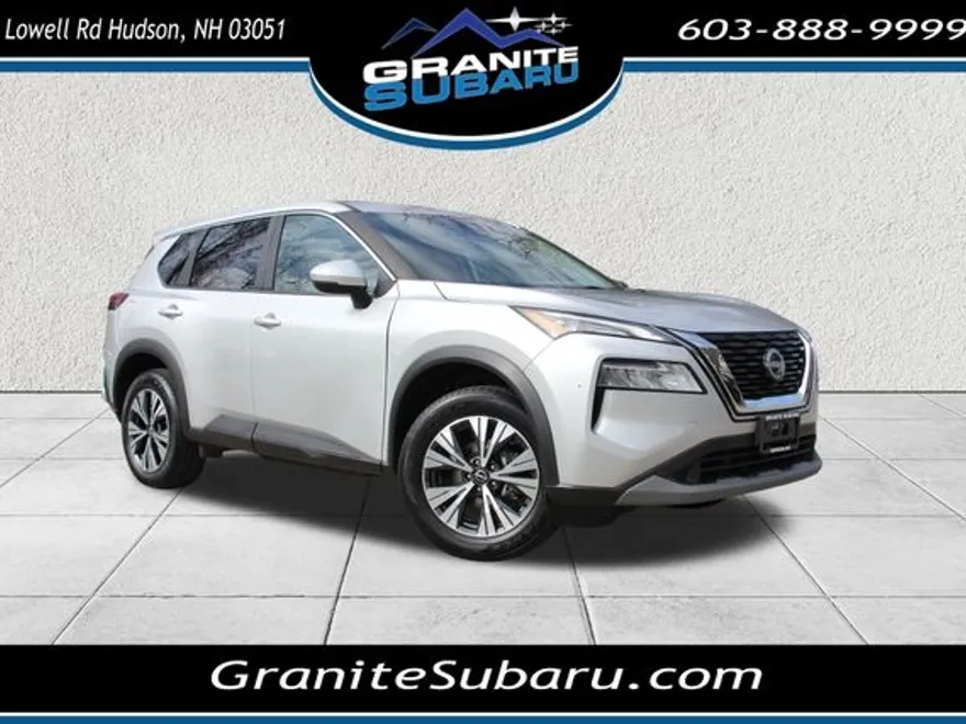 2022 Nissan Rogue SV photo 1