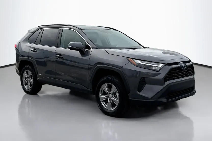 2024 Toyota RAV4 Hybrid LE photo 1