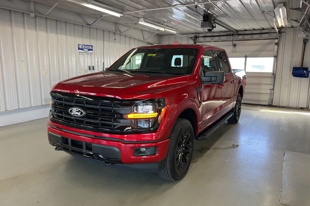 2025 Ford F-150 XLT photo 1