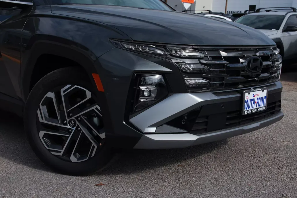 2025 Hyundai Tucson Hybrid Limited photo 1