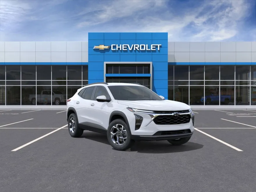 2025 Chevrolet Trax LT photo 1