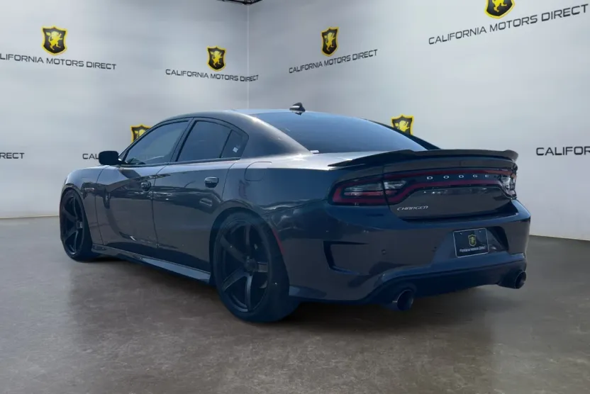 2022 Dodge Charger R/T photo 1