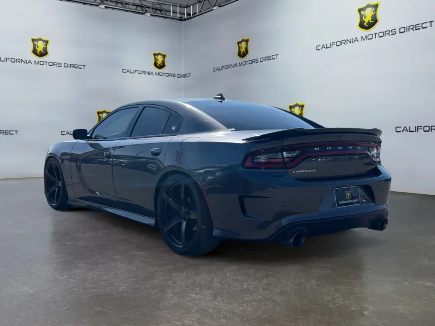 2022 Dodge Charger R/T photo 1