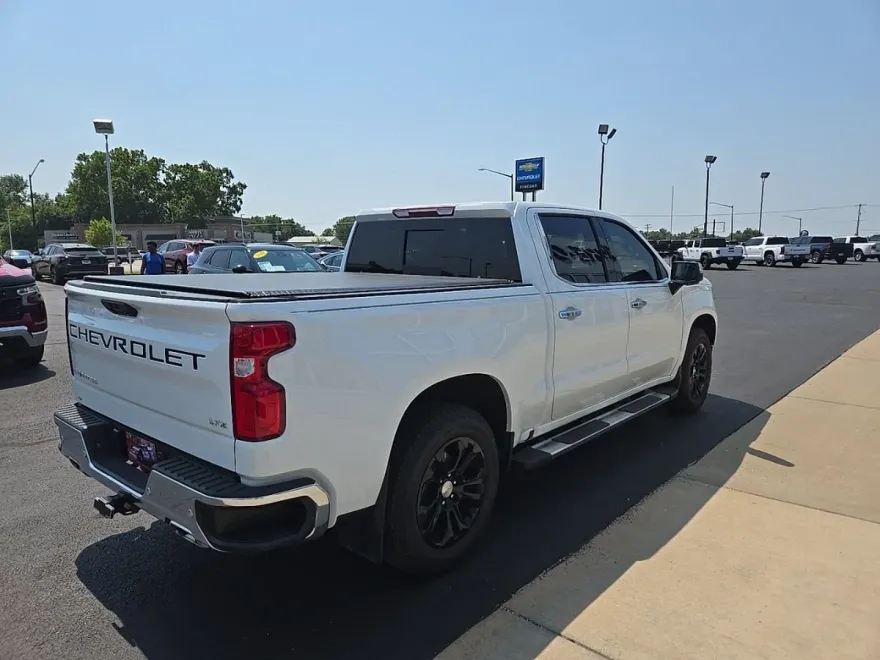 2024 Chevrolet Silverado 1500 LTZ photo 1