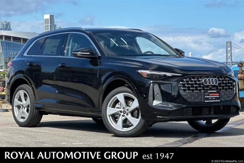 2025 Audi Q5 2.0T Premium photo 1