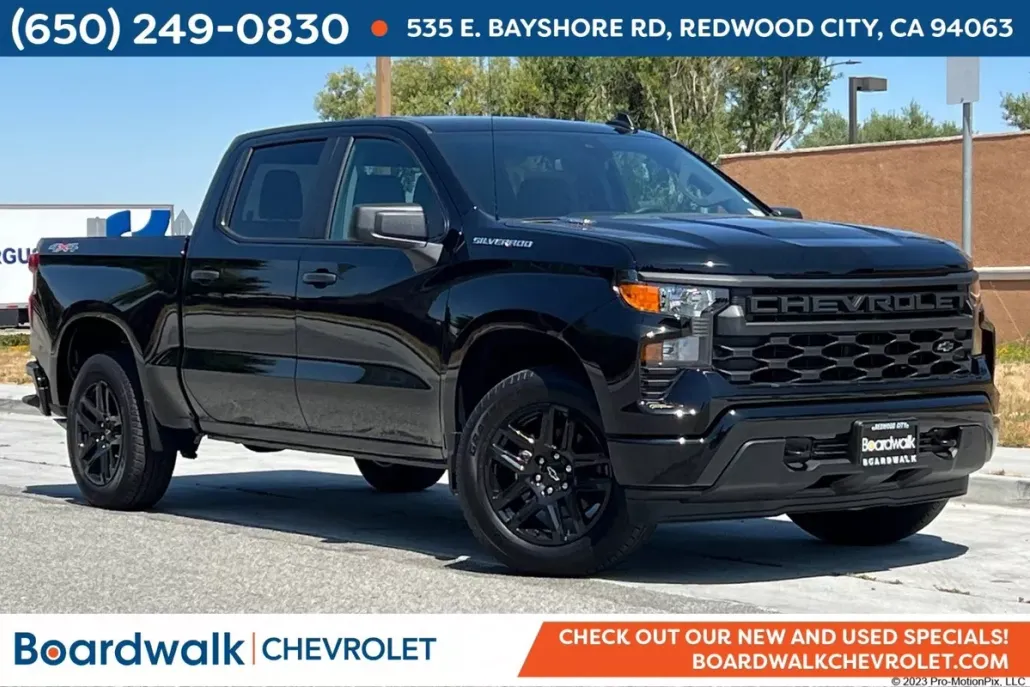 2025 Chevrolet Silverado 1500 Custom photo 1