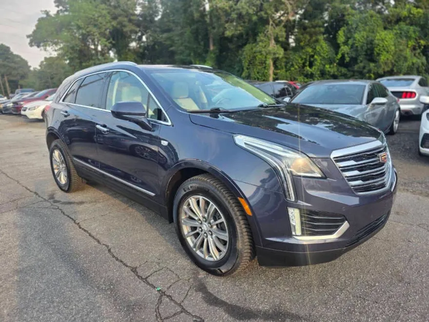 2018 Cadillac XT5 Luxury photo 1