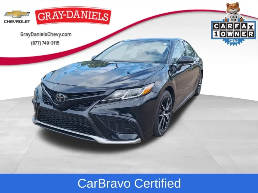2024 Toyota Camry SE photo 1