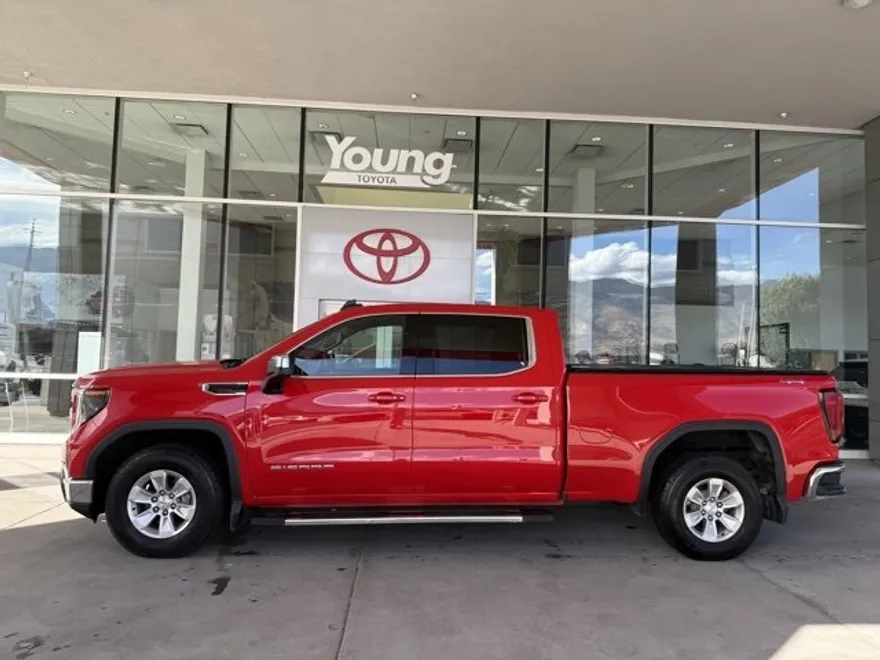 2022 Gmc Sierra 1500 SLE photo 1